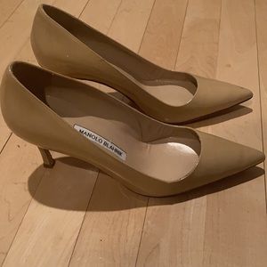 Manolo Pointed Toe Heels